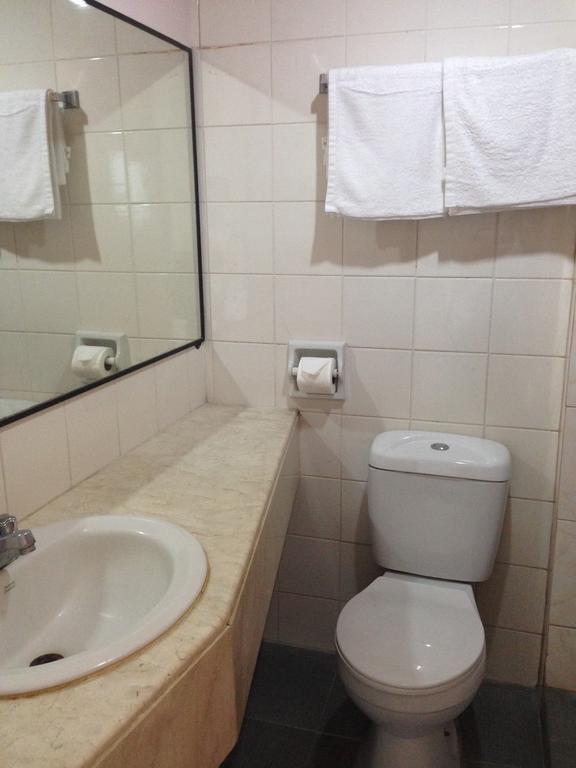 Harbor Lights Hotel And Restaurant Cagayan de Oro Room photo