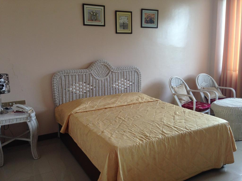 Harbor Lights Hotel And Restaurant Cagayan de Oro Room photo